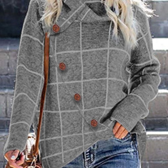 HP 💝Gray plaid button wrap turtleneck sweater - Picture 3 of 8